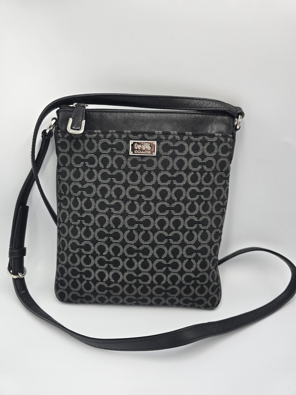 COACH Black & Grey Needlepoint Op Art Slim Crossbody Bag Swingpack Leather Trim